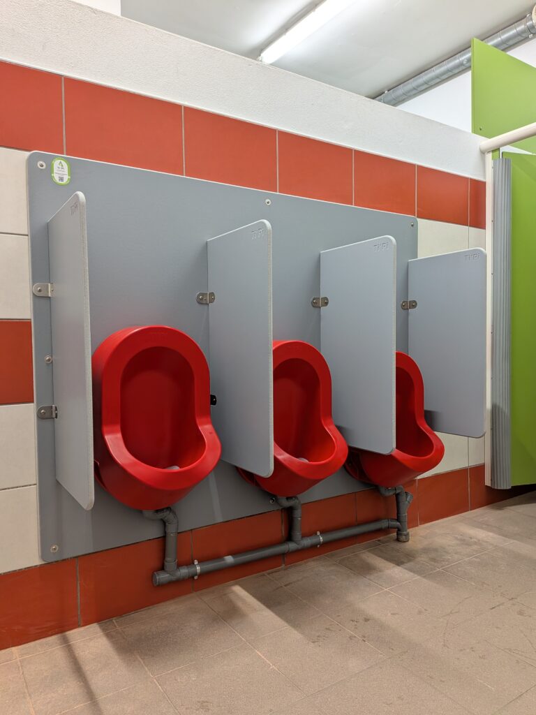 pxl 20251203 103839042